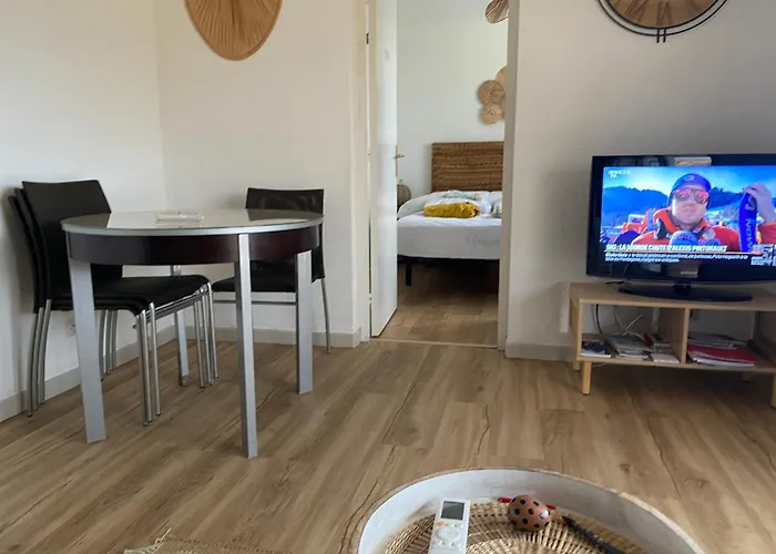 Le Domaine Du Preconil Apartment *